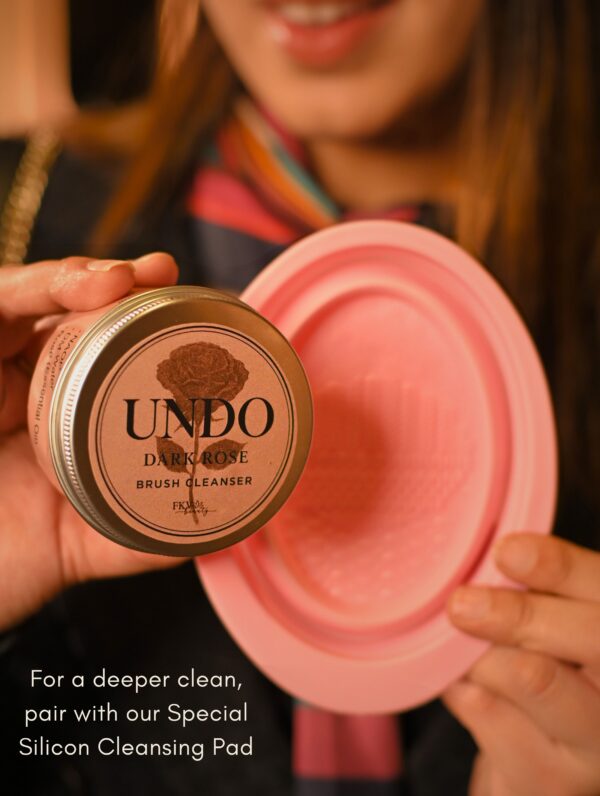 Dark Rose Brush Cleanser